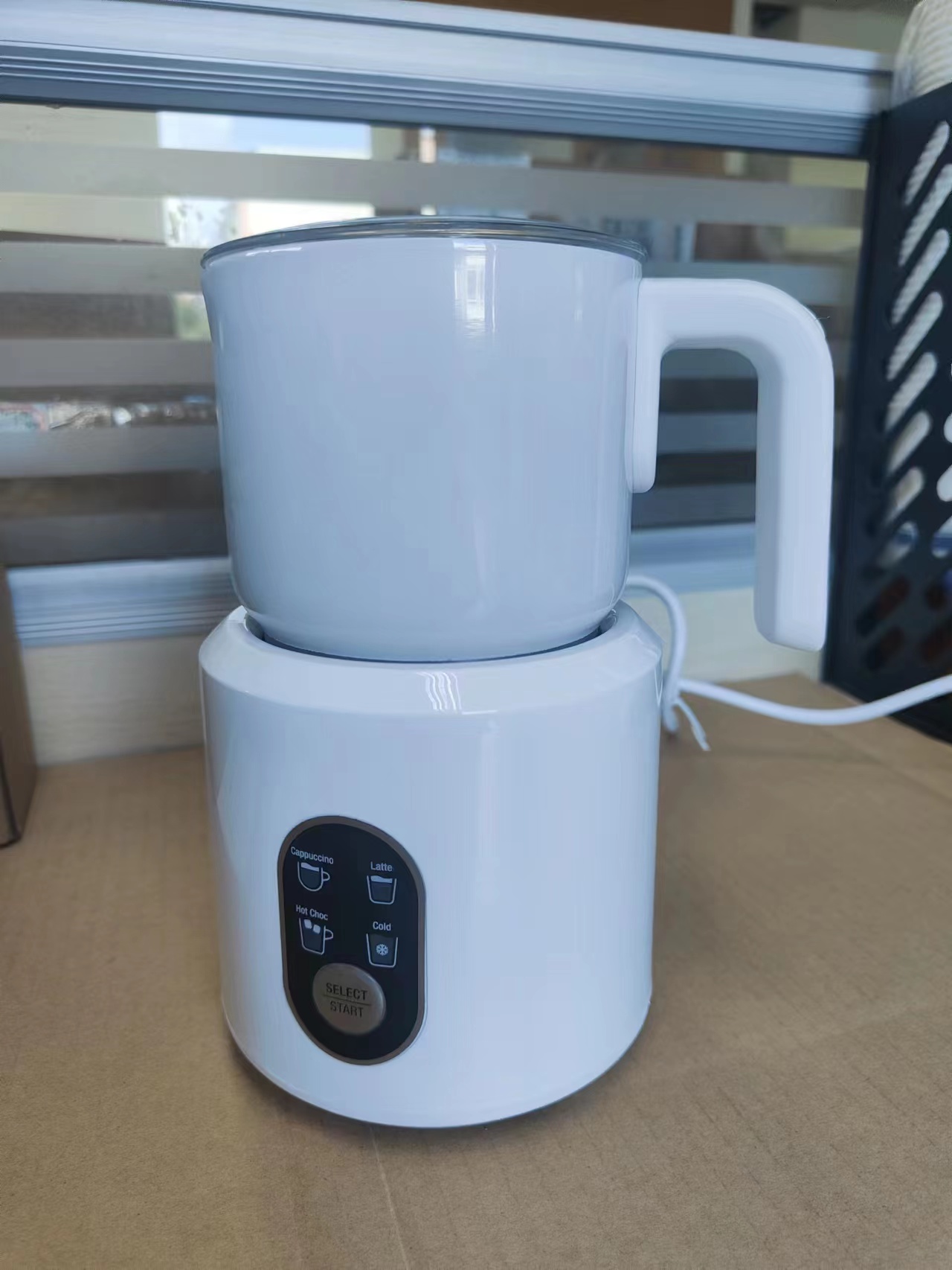 Custom Color High Quality Milk Foam Maker Patent Milk Frother
